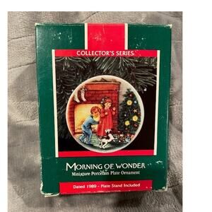 Hallmark Ornament 1989 Morning of Wonder Collectors Plate w/Stand